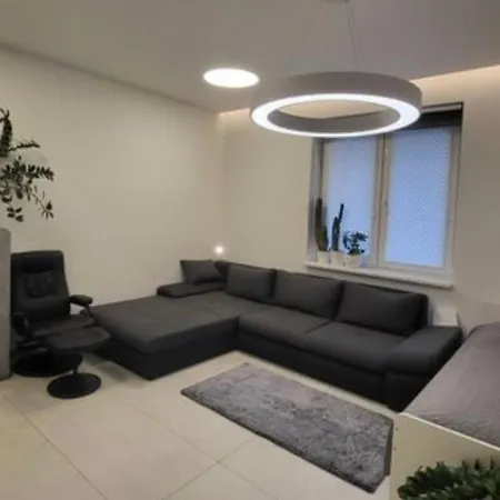Privat bolig Moderni Soukromy Pro 1-3 Osoby Hradec Králové
